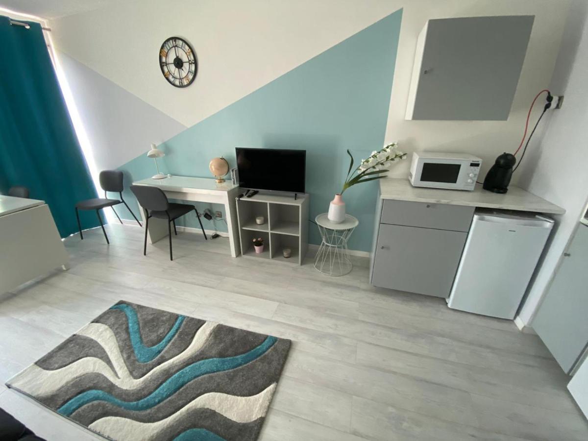 Studio 26M2 Centre Ville Renove Avec Parking Prive 라그랑모트 외부 사진